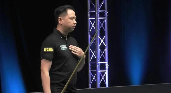 给霍金斯肖国栋意外落败决赛悬念揭晓！j9九游会登录震惊！袁思俊2-6输(图2)